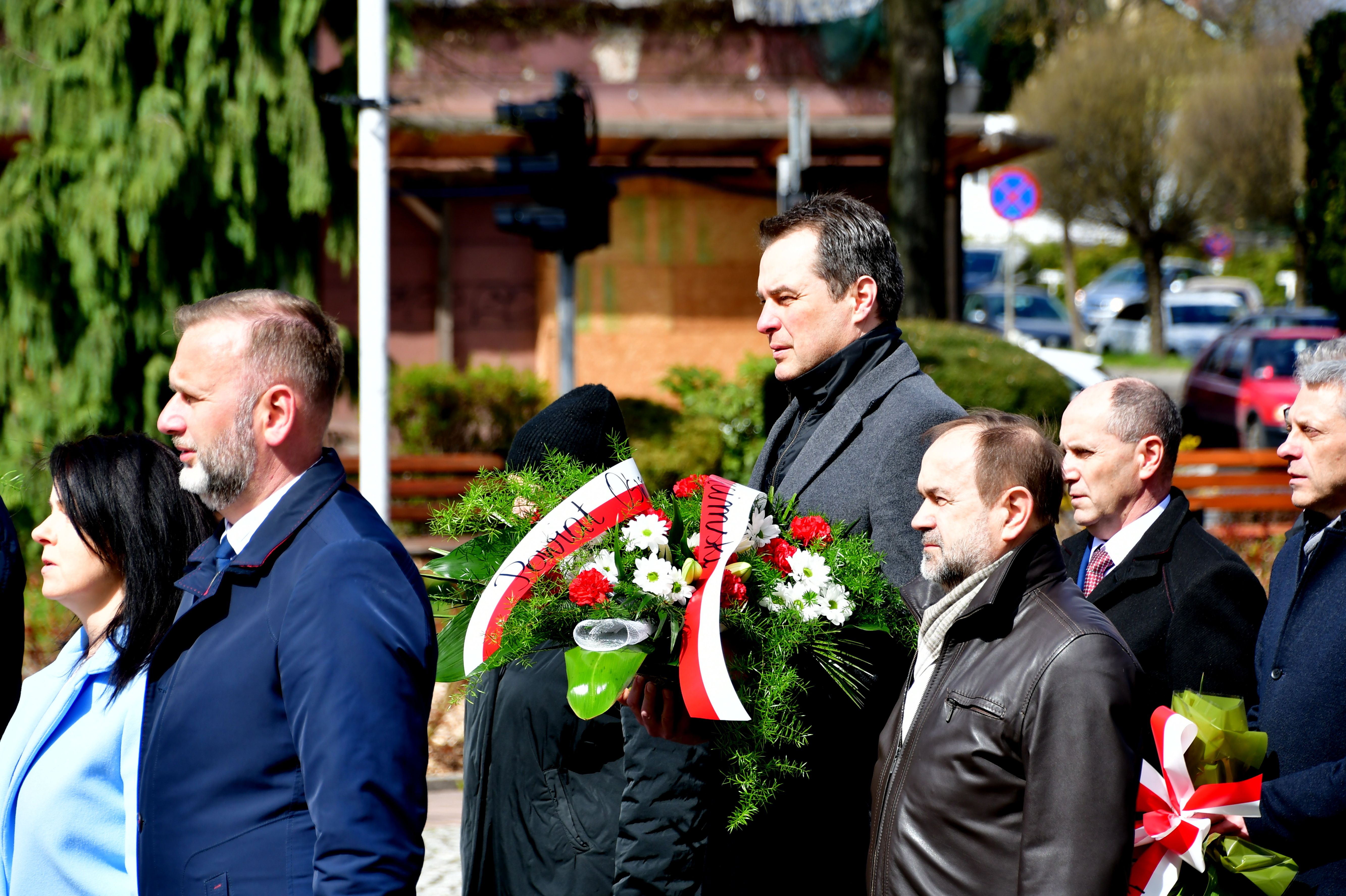 Delegacja Powiatu na placu Kościuszki