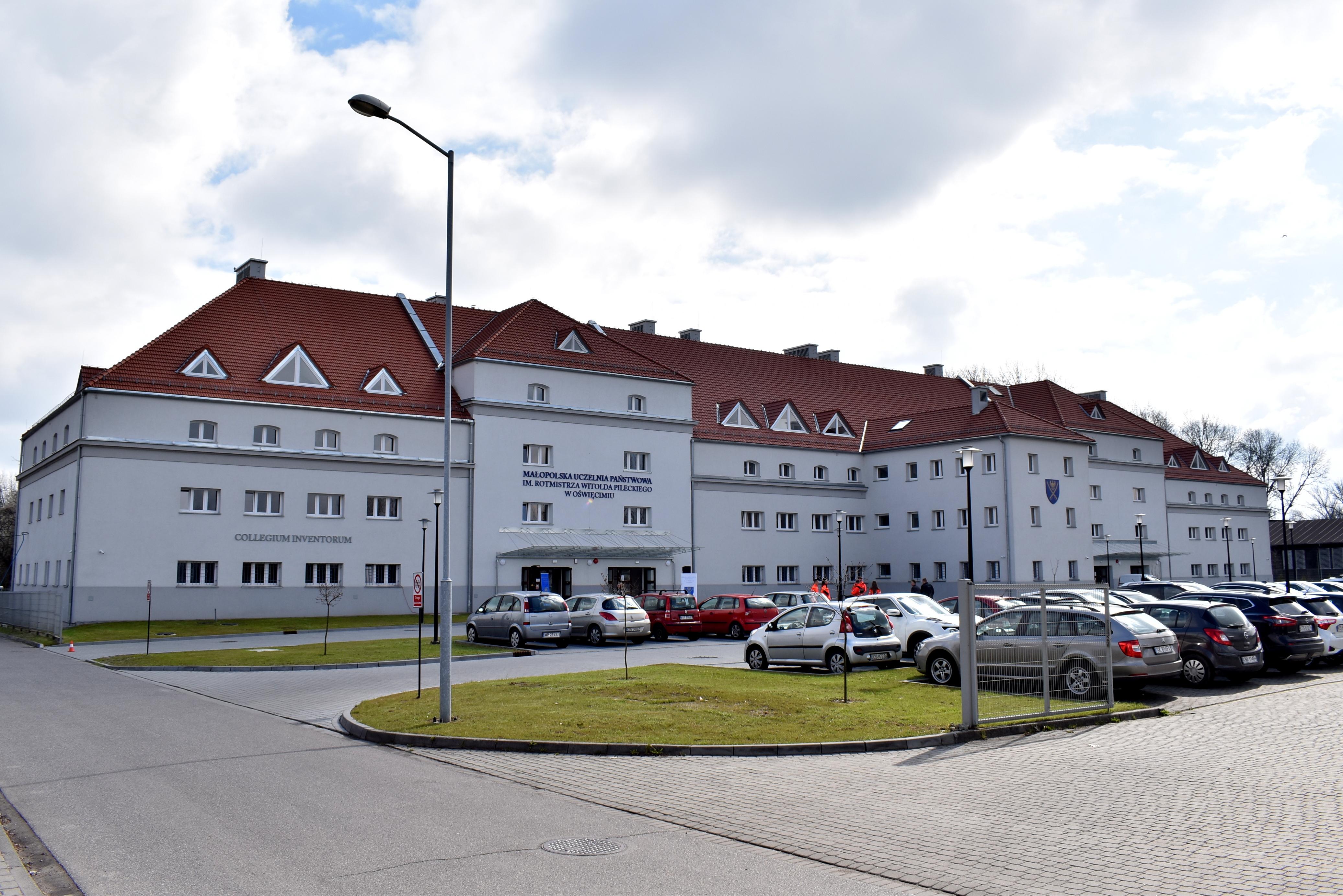 Na zdjęciu budynek Collegium Inventorum z zewnątrz