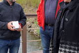 Uczestnicy otwarcia przystani wodnej w Dworach II