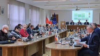 Obraz główny aktualności o tytule Sesja Rady Powiatu w Oświęcimiu już w najbliższą środę 