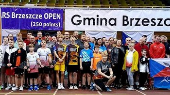 Obraz główny aktualności o tytule Polacy górą w międzynarodowym turnieju crossmintona w Brzeszczach 