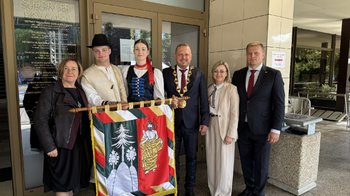 Obraz główny aktualności o tytule Wizyta w partnerskim mieście Czadca 
