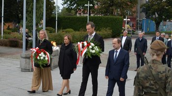 Obraz główny aktualności o tytule Uroczystości upamiętniające 86. rocznicę napaści Związku Sowieckiego na Polskę 