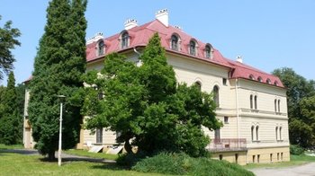 Obraz główny aktualności o tytule Pałac w Grojcu czeka na nowego właściciela 