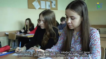 Obraz główny aktualności o tytule Dzięki oddziałom przygotowawczym znikają bariery językowe (film) 