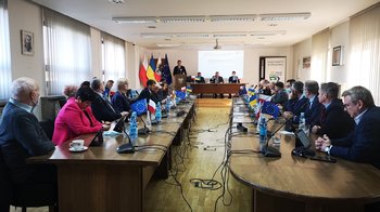 Obraz główny aktualności o tytule XLIII sesja Rady Powiatu w Oświęcimiu w najbliższą środę 