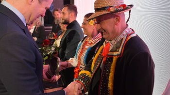 Obraz główny aktualności o tytule Uroczystość wręczenia Nagród Zarządu Powiatu w Oświęcimiu 