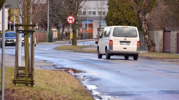 Obraz główny aktualności o tytule Wyższe wydatki z budżetu Powiatu wskutek galopującej inflacji i rosnących cen 
